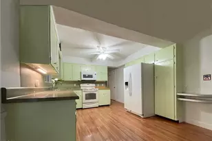 686 Shook Rd, Akron, OH 44319 - Photo 3