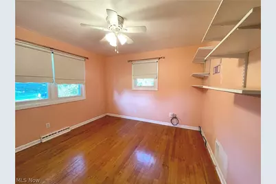686 Shook Road, Akron, OH 44319 - Photo 9