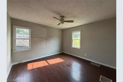 210 S 16th Street, Coshocton, OH 43812 - Photo 7