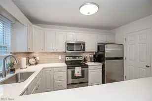 822 Timberline Trail, Northfield, OH 44067 - Photo 15