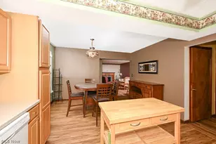 490 Bonshire Rd, Akron, OH 44319 - Photo 5