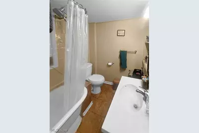 700 Lakemont Avenue, Akron, OH 44314 - Photo 13