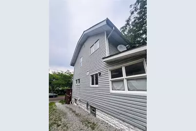 700 Lakemont Avenue, Akron, OH 44314 - Photo 3