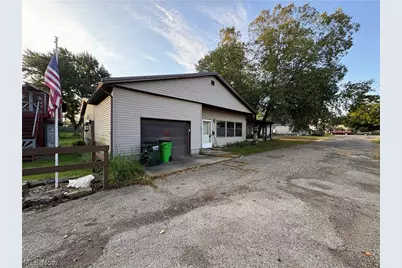 101 McConnell Street, Uhrichsville, OH 44683 - Photo 33