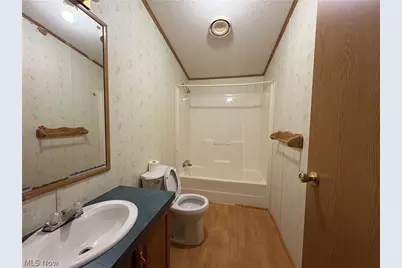 101 McConnell Street, Uhrichsville, OH 44683 - Photo 23