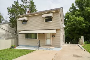 421 Malacca St, Akron, OH 44305 - Photo 1