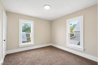 2121 10th Street SW, Akron, OH 44314 - Photo 15