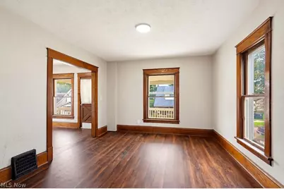 2121 10th Street SW, Akron, OH 44314 - Photo 9