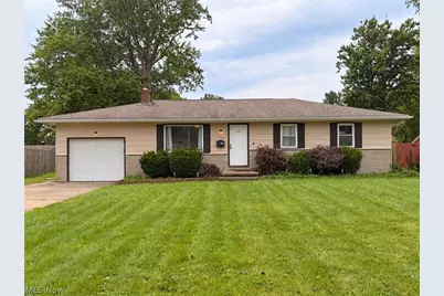 2064 Innwood Drive, Austintown, OH 44515 - Photo 1
