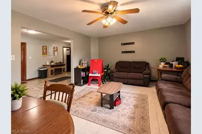 2064 Innwood Drive, Austintown, OH 44515 - Photo 9