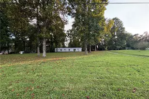 28175 Huckleberry Rd, Coolville, OH 45723 - Photo 1