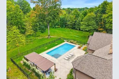 18180 Sedge Court, Chagrin Falls, OH 44023 - Photo 3