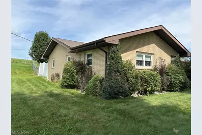73305 Pleasant Grove Road, St Clairsville, OH 43917 - Photo 3
