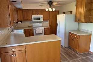 73305 Pleasant Grove Rd, St Clairsville, OH 43917 - Photo 9