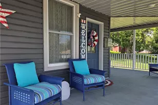 220 S Wardell St, Uhrichsville, OH 44683 - Photo 11
