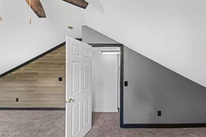 3071 Farmdale Road, Akron, OH 44312 - Photo 21