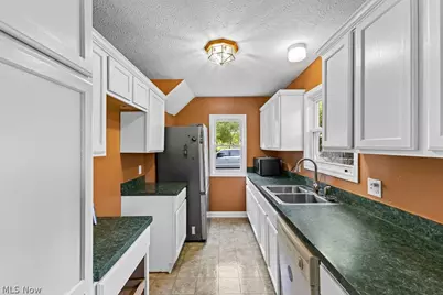 3071 Farmdale Road, Akron, OH 44312 - Photo 23