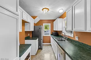 3071 Farmdale Rd, Akron, OH 44312 - Photo 23