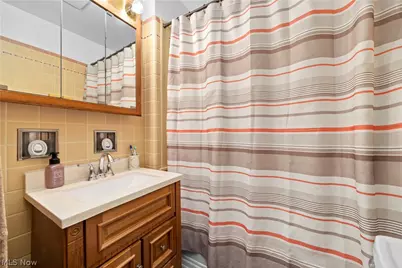 3569 Warren Road, Loveland, OH 44111 - Photo 23