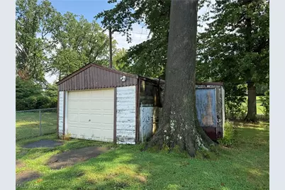 19006 Melville Road, Loveland, OH 44110 - Photo 21