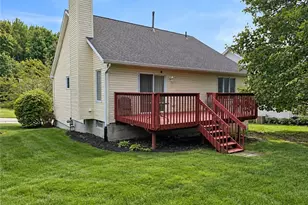 3168 Pondview Dr, Ravenna, OH 44266 - Photo 3