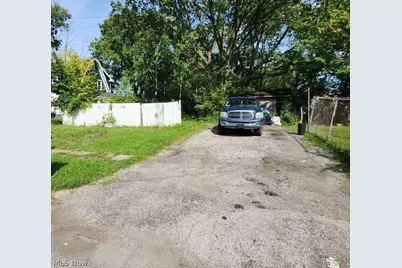 12903 Oakfield Avenue, Loveland, OH 44105 - Photo 33