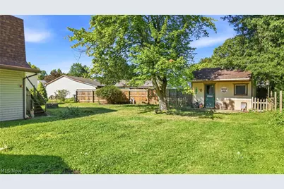 238 Marcia Drive, Austintown, OH 44515 - Photo 9