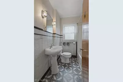 782 Saxon Avenue, Akron, OH 44314 - Photo 15