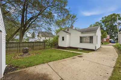 782 Saxon Avenue, Akron, OH 44314 - Photo 5