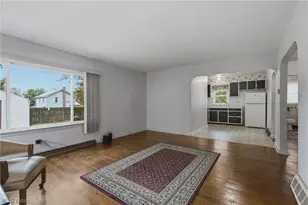 782 Saxon Ave, Akron, OH 44314 - Photo 9