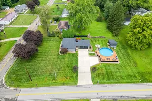3781 Summit Rd, Ravenna, OH 44266 - Photo 9