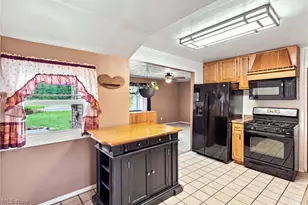 36260 Shaw Dr, North Ridgeville, OH 44039 - Photo 9