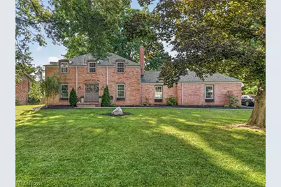 1901 Devonshire Drive NW, Canton, OH 44708 - Photo 1