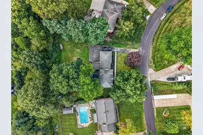 1901 Devonshire Drive NW, Canton, OH 44708 - Photo 33