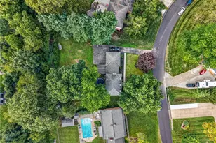 1901 Devonshire Dr NW, Canton, OH 44708 - Photo 33