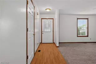 5414 Carlson Ln, Ashtabula, OH 44004 - Photo 7