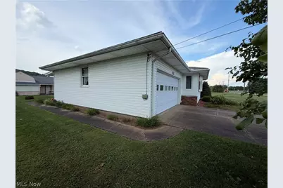 6063 E State Road, Newcomerstown, OH 43832 - Photo 23