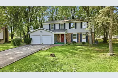 1922 Burr Oaks Court, Austintown, OH 44515 - Photo 3
