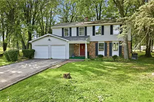 1922 Burr Oaks Ct, Austintown, OH 44515 - Photo 3