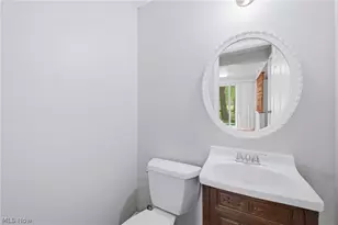 1922 Burr Oaks Ct, Austintown, OH 44515 - Photo 19