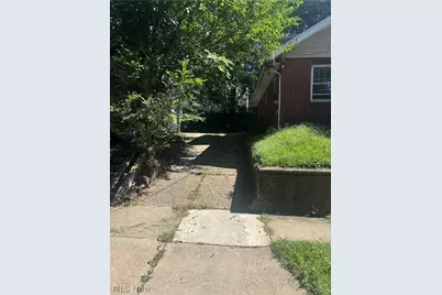 241 Sobul Avenue, Akron, OH 44305 - Photo 3
