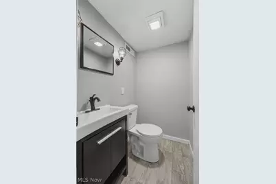 7474 Woodcrest Avenue NE, Canton, OH 44721 - Photo 25