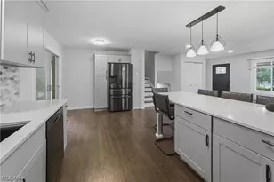 7474 Woodcrest Ave NE, Canton, OH 44721 - Photo 9