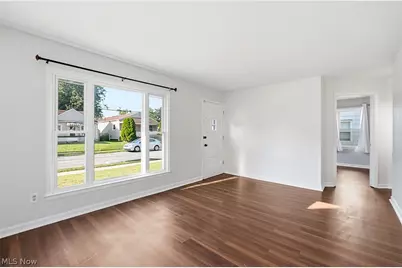 13420 Bennington Avenue, Loveland, OH 44135 - Photo 5