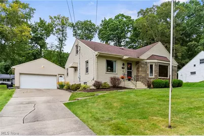 102 Hilltop Boulevard, Canfield, OH 44406 - Photo 3