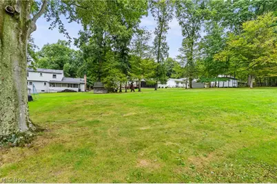 102 Hilltop Boulevard, Canfield, OH 44406 - Photo 37