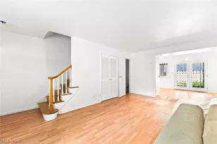 62 Menlo Park Dr, Akron, OH 44313 - Photo 3