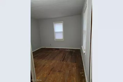 6366 Wallace Boulevard, North Ridgeville, OH 44039 - Photo 9