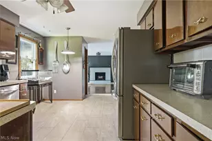 3150 Heatherbrae Dr, Poland, OH 44514 - Photo 9