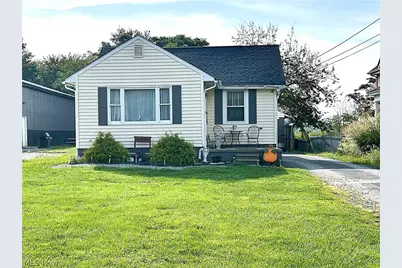 1913 Lisbon Street N, East Liverpool, OH 43920 - Photo 1
